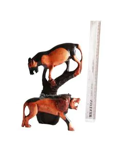 Simba Na Chui Mtini/Lion And Leopard On Tree