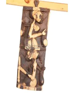 Madonna Kuning'nia/Hanging Madonna